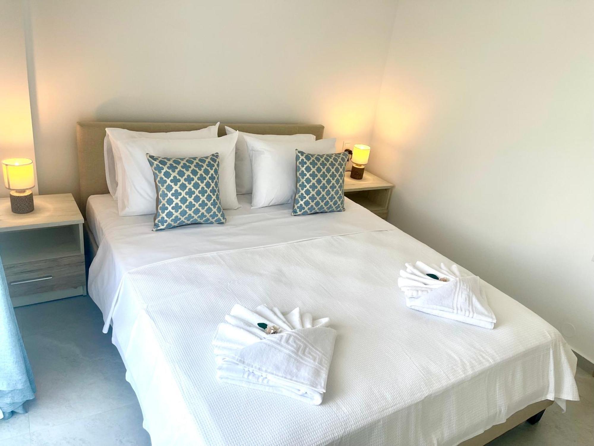 Апартаменты The Skyline Escape Ираклион Экстерьер фото