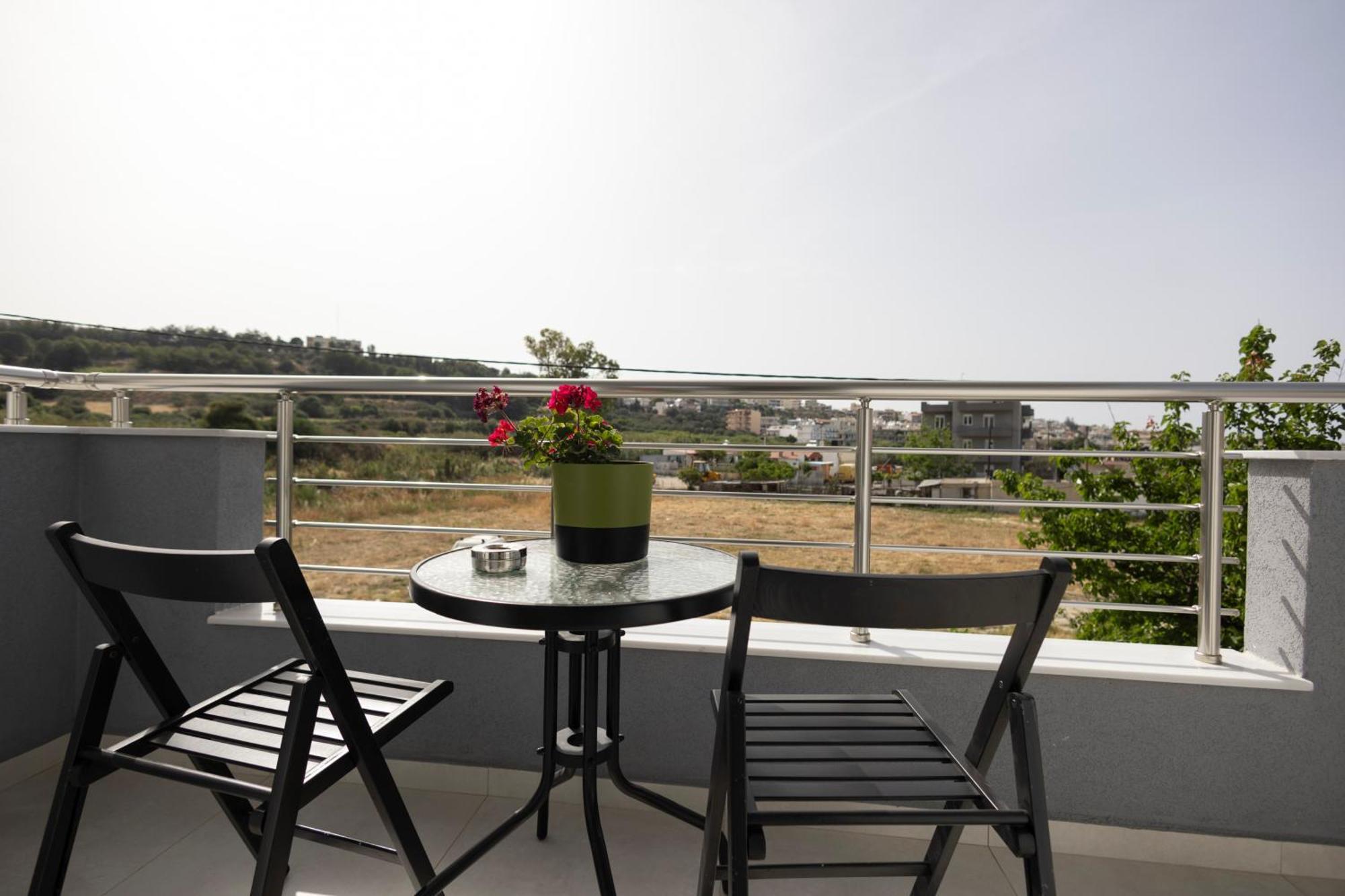 Апартаменты The Skyline Escape Ираклион Экстерьер фото